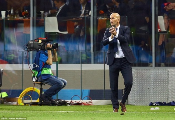 Không phải thiên tài, nhưng Zidane đang dần vĩ đại