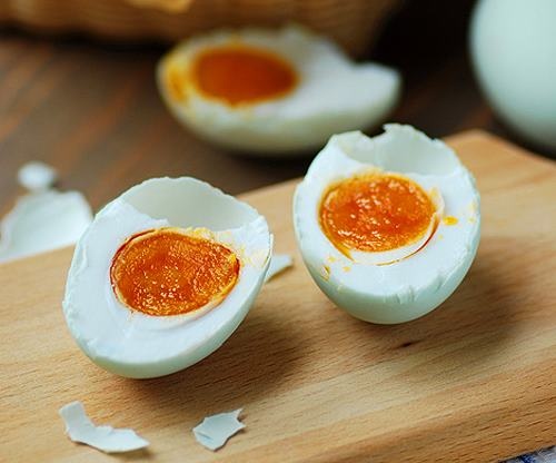 Cách làm trứng vịt muối vừa ngon vừa đơn giản