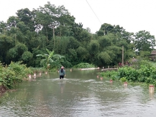 Nhiều nơi ở Nghệ An, Thanh Hóa bị cô lập sau bão số 3