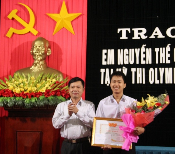Quảng Bình: Biểu dương học sinh giành HCV Olympic Vật lý Quốc tế 2016