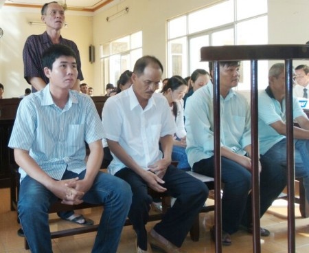 Các cựu lãnh đạo Ngân hàng Việt Á chi nhánh Bạc Liêu hầu tòa