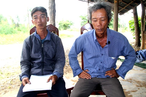 Hai nông dân kêu oan vì bị truy tố tội Nhận hối lộ