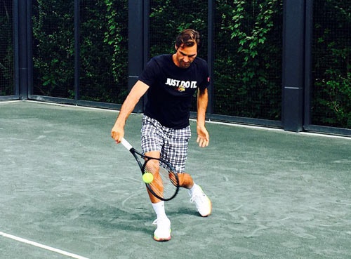 Federer “luyện công” trở lại: Chờ một cuộc hồi sinh
