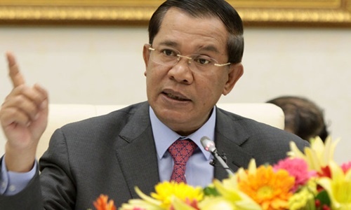 Thủ tướng Campuchia phản hồi người Việt trên Facebook về Biển Đông