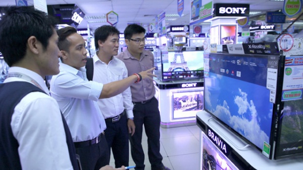 Hà Nội: Người tiêu dùng chờ mua DVB-T2 chính hãng sản xuất tại Việt Nam
