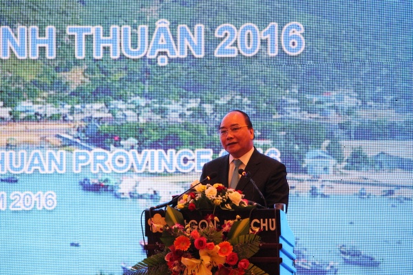 Thủ tướng Nguyễn Xuân Phúc: "Nếu huỷ hoại môi trường phải đóng cửa nhà máy"