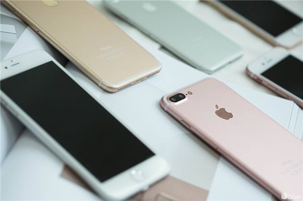 Chưa bán, Apple đã lo iPhone 7 cháy hàng