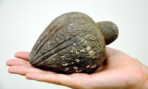 Lựu đạn cổ đại 700 năm tuổi dưới đáy biển Israel