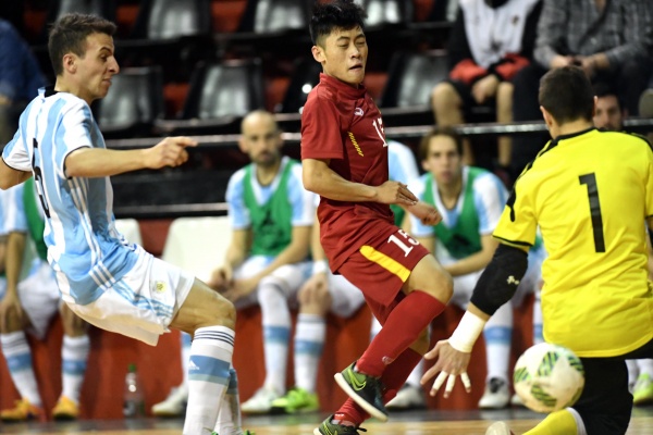 Đội tuyển futsal Việt Nam thua nhẹ Argentina trước thềm World Cup