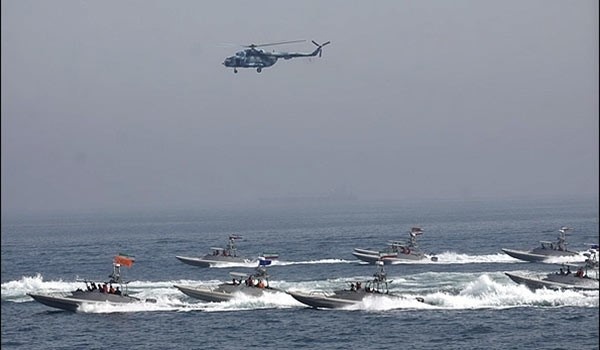 Mỹ tìm cách hóa giải chiến thuật bầy đàn của hải quân Iran