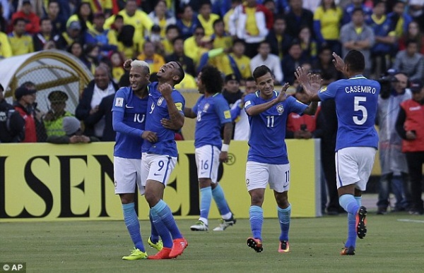 Tân binh Man City rực sáng, Brazil thắng tưng bừng Ecuador