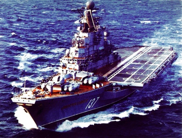 Tuần dương hạm sân bay độc nhất vô nhị của Liên Xô