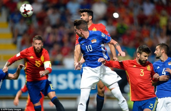 Tây Ban Nha đại thắng “8 sao”ở ngày mở màn vòng loại World Cup