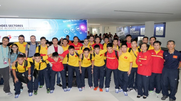 Đội tuyển futsal Việt Nam đến Colombia, sẵn sàng cho World Cup futsal 2016