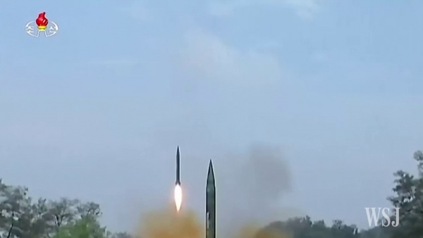 Triều Tiên công bố video phóng 3 tên lửa về phía biển Nhật Bản