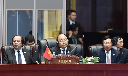 Thủ tướng kêu gọi ASEAN nâng cao tính tự cường