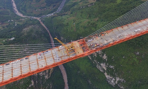 Trung Quốc sắp hoàn thành cây cầu cao nhất thế giới