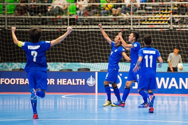 Thái Lan lọt vào vòng knock-out World Cup futsal