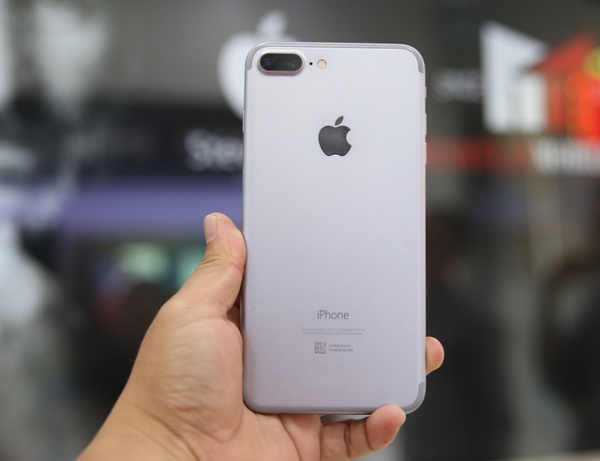 Hình ảnh iPhone 7 Plus màu grey duy nhất xuất hiện tại Việt Nam