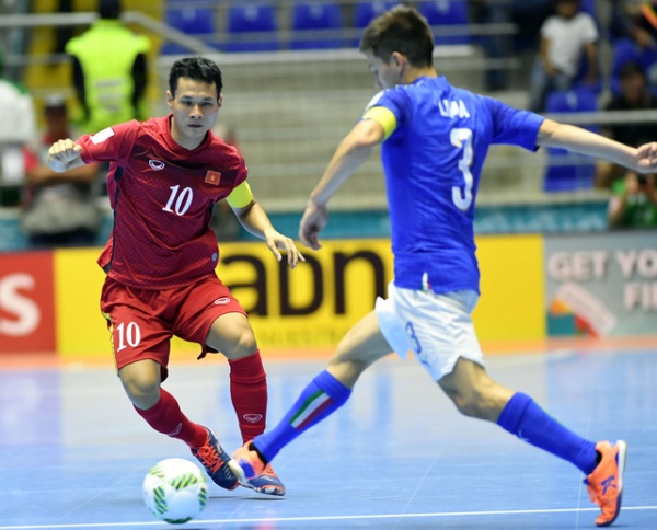 Việt Nam 0-2 Italia: Thầy trò HLV Bruno Garcia giành vé vào vòng 1/8