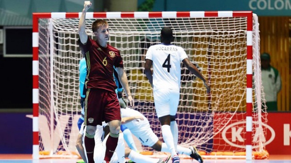 Tuyển thủ Nga tuyên bố đánh bại Việt Nam tại World Cup futsal