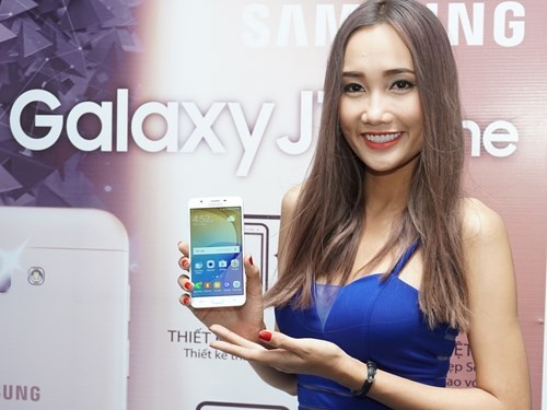 Galaxy J7 Prime lên kệ, giá 6,29 triệu đồng