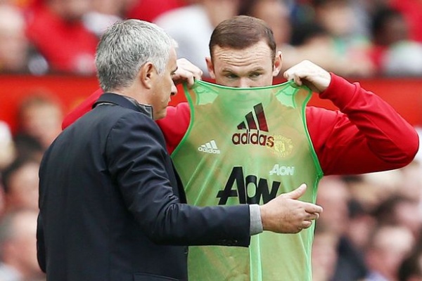 Wayne Rooney cân nhắc không gia hạn hợp đồng với MU