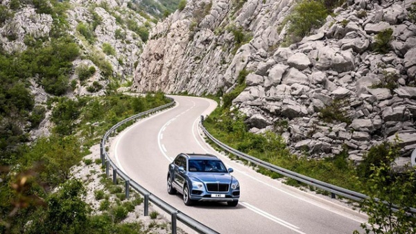 Bentley Bentayga sẽ được trang bị động cơ diesel