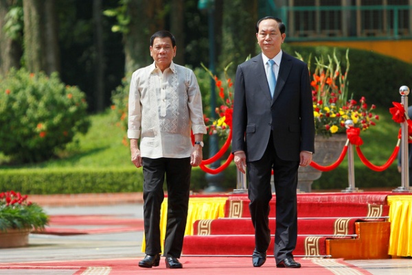 Báo chí Philippines viết về chuyến thăm của Tổng thống Duterte tới Việt Nam