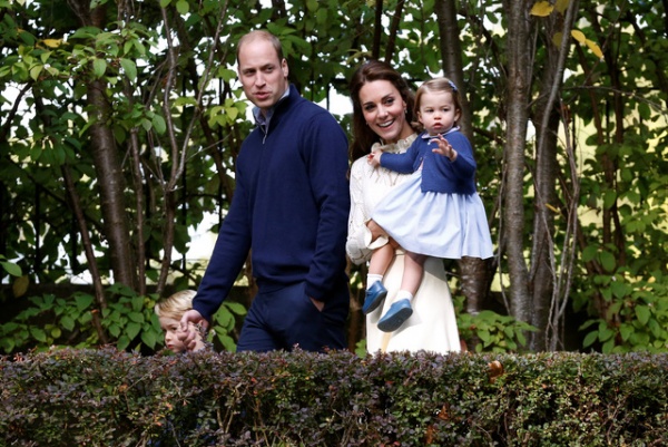 Hoàng tử, công chúa "nhí" nước Anh vui chơi cùng bố mẹ ở Canada