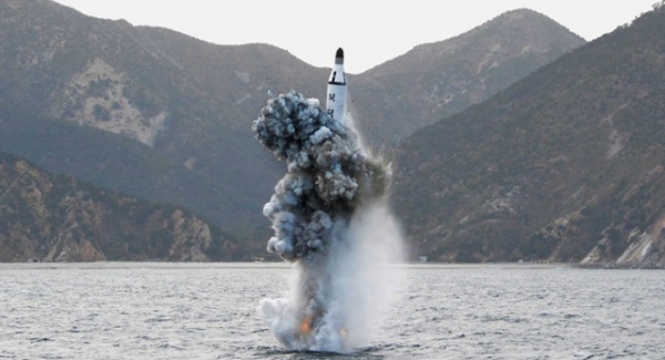 Triều Tiên bị nghi bí mật chế tạo tàu ngầm mới