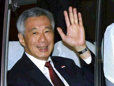 Thủ tướng Singapore đi xe buýt khi công du Ấn Độ