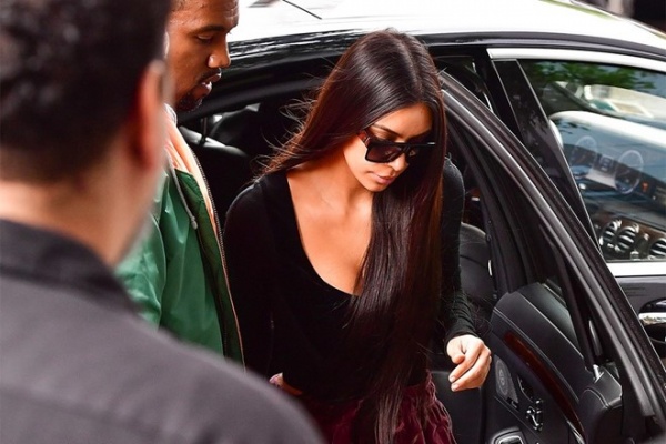 Kim Kardashian chi 100.000 USD để thuê 30 vệ sĩ