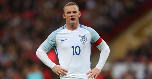 ĐT Anh: Mờ nhạt, Rooney còn suýt đạp gãy chân đối thủ