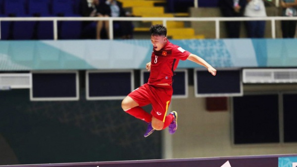Siêu phẩm của Minh Trí đứng nhì trong danh sách bàn thắng đẹp World Cup futsal 2016