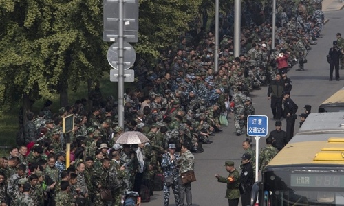 1.000 cựu binh Trung Quốc biểu tình ngoài Bộ Quốc phòng