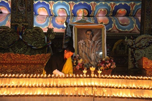 Bhutan để tang một ngày tưởng nhớ vua Thái Lan