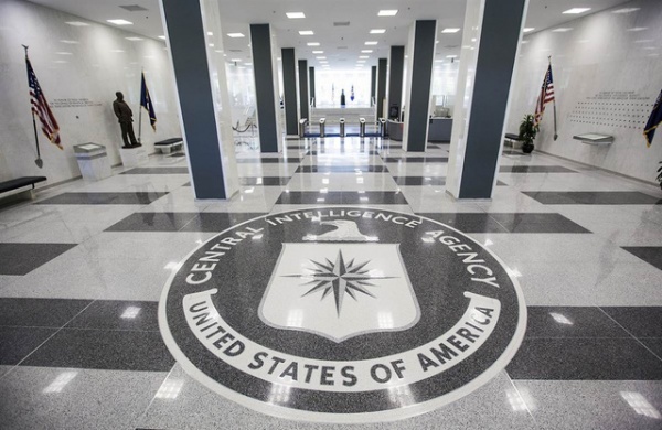 Báo Mỹ: CIA chuẩn bị tấn công mạng Nga