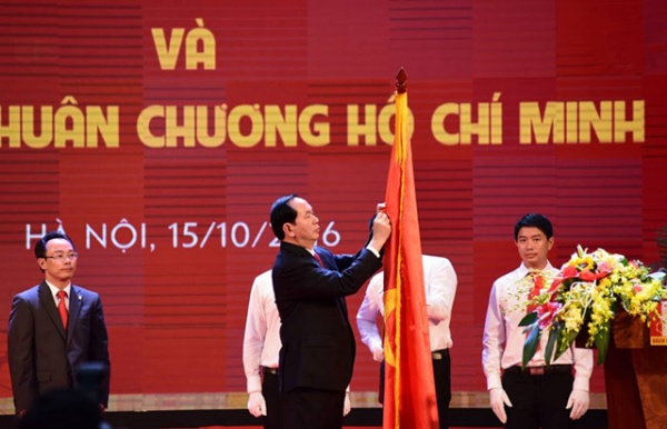 Trường ĐH Bách khoa Hà Nội đón nhận Huân chương Hồ Chí Minh lần thứ 2