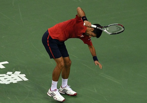 Djokovic: Bị phế ngôi, đập vợt và báo động đỏ