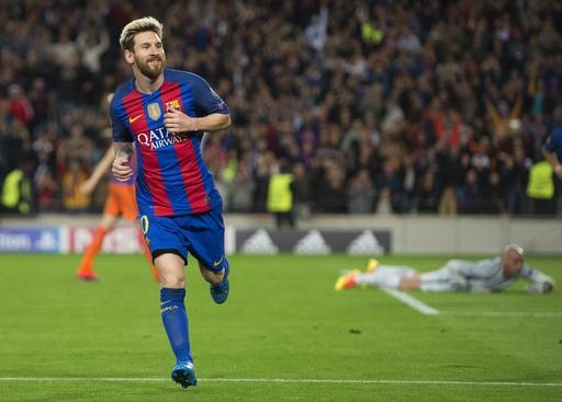 HLV Enrique: “Messi như đứa trẻ dạo chơi trong sân trường”