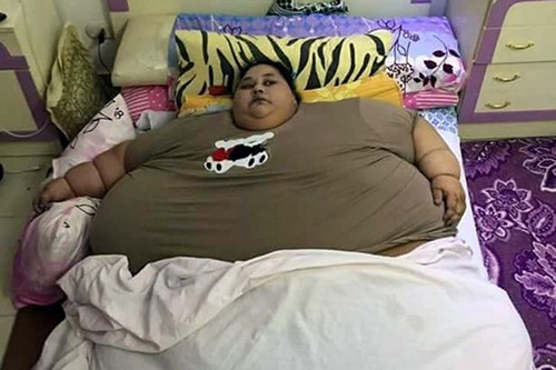 Người phụ nữ Ai Cập nặng 500 kg