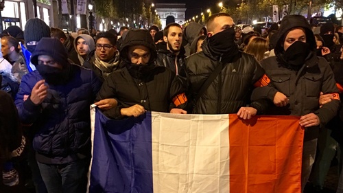 Tình cảnh khiến cảnh sát Pháp nổi giận, biểu tình 6 ngày liền