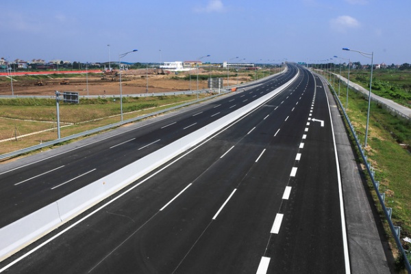 TS Lê Xuân Nghĩa: Có thể chấp nhận vay vốn Trung Quốc làm đường cao tốc Bắc Nam