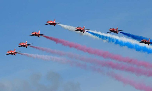 Phi đội Mũi tên đỏ của Không quân Hoàng gia Anh đến Việt Nam