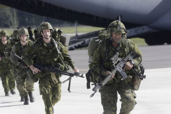NATO sẽ huy động lực lượng quân đội hùng hậu nhất tới sát nách Nga