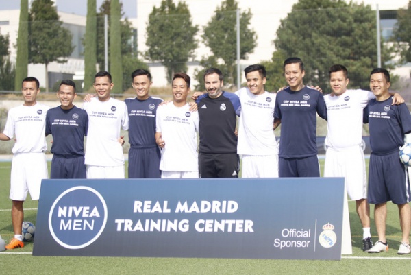 Hành trình trong mơ của đội bóng "phủi" Việt Nam ở Madrid