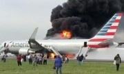 Phi cơ Mỹ chở 170 người bốc cháy trên đường băng
