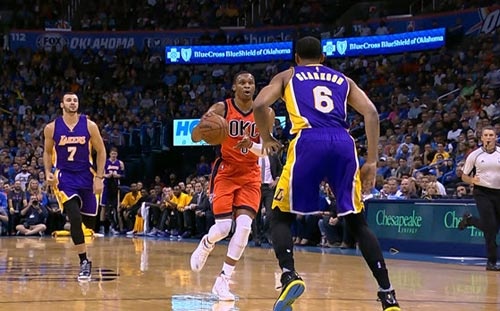 NBA: Siêu sao gây choáng váng với cú "triple-double"