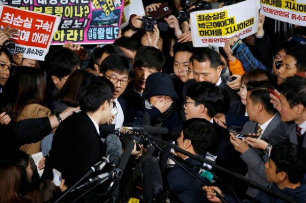 Bạn thân tổng thống Hàn Quốc thừa nhận phạm tội “đáng chết”